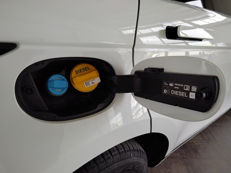 GuidiCar - LAND ROVER Range Rover Evoque 2021 Range Rover Evoque 2.0d i4 S fwd 163cv Usato